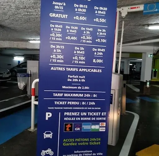 En Famille A By Holidieppe *